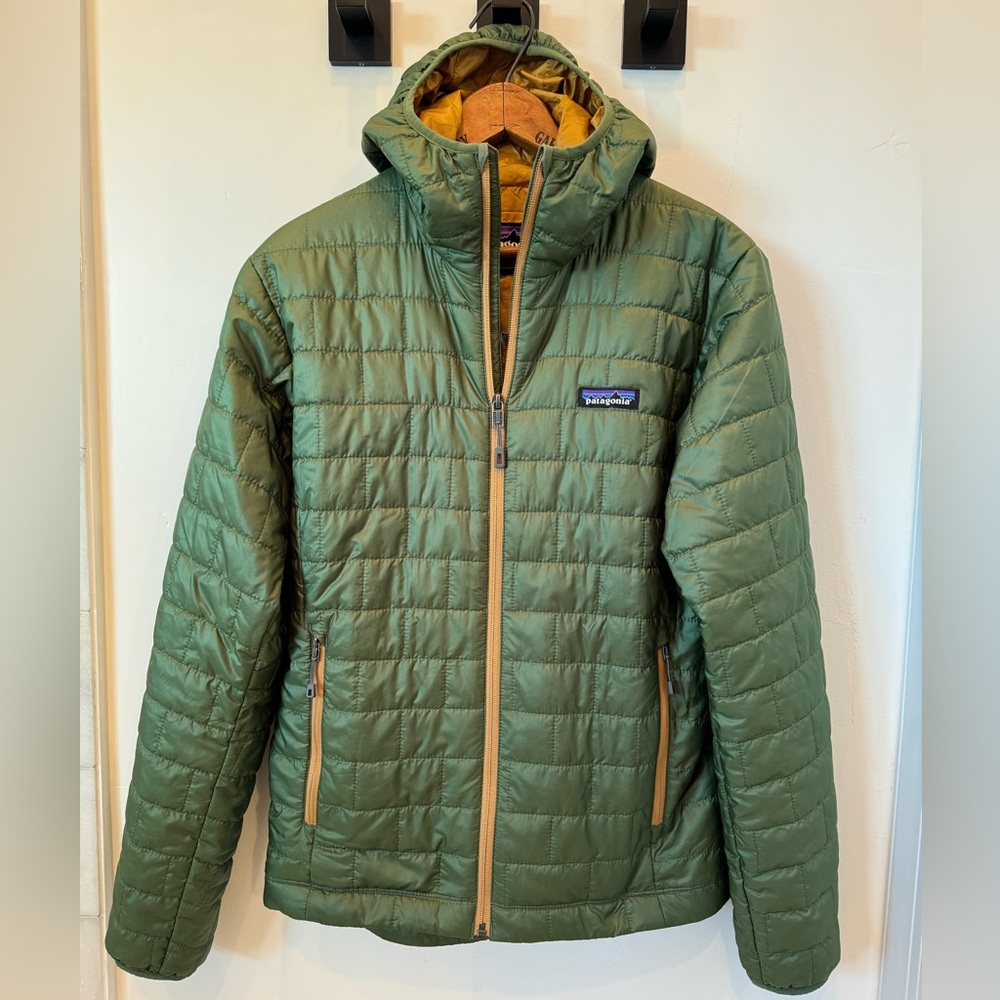 Patagonia Coat, NWT, Men’s Nano Puff Hoody Buffalo Green